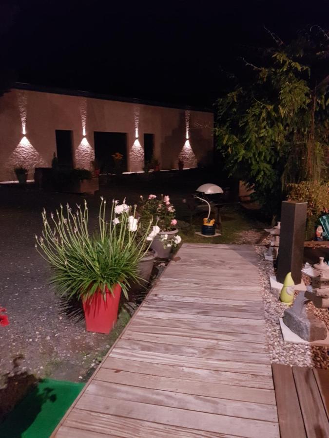 La Maison De Louise Pierre-Percée エクステリア 写真